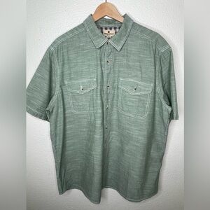 Woolrich Woolen Mills green . Button front size xxl